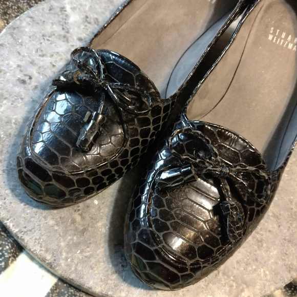 Stuart Weitzman Black Snake Embossed Patent Leather Low Wedge Loafer 6.5 - Picture 3 of 8
